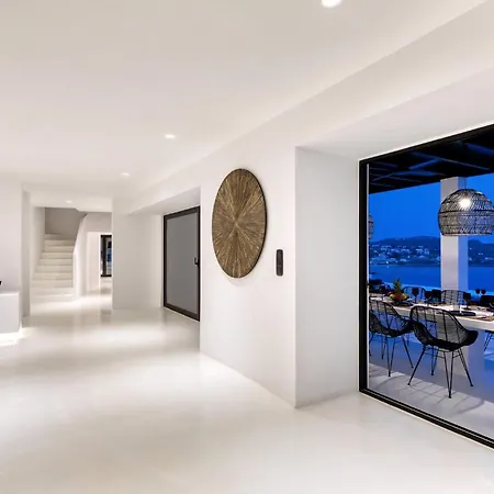 Exquisite Mykonos 6 Bedrooms Hephaestus Ii Infinity Pool Outdoor Jacuzzi 빌라 *